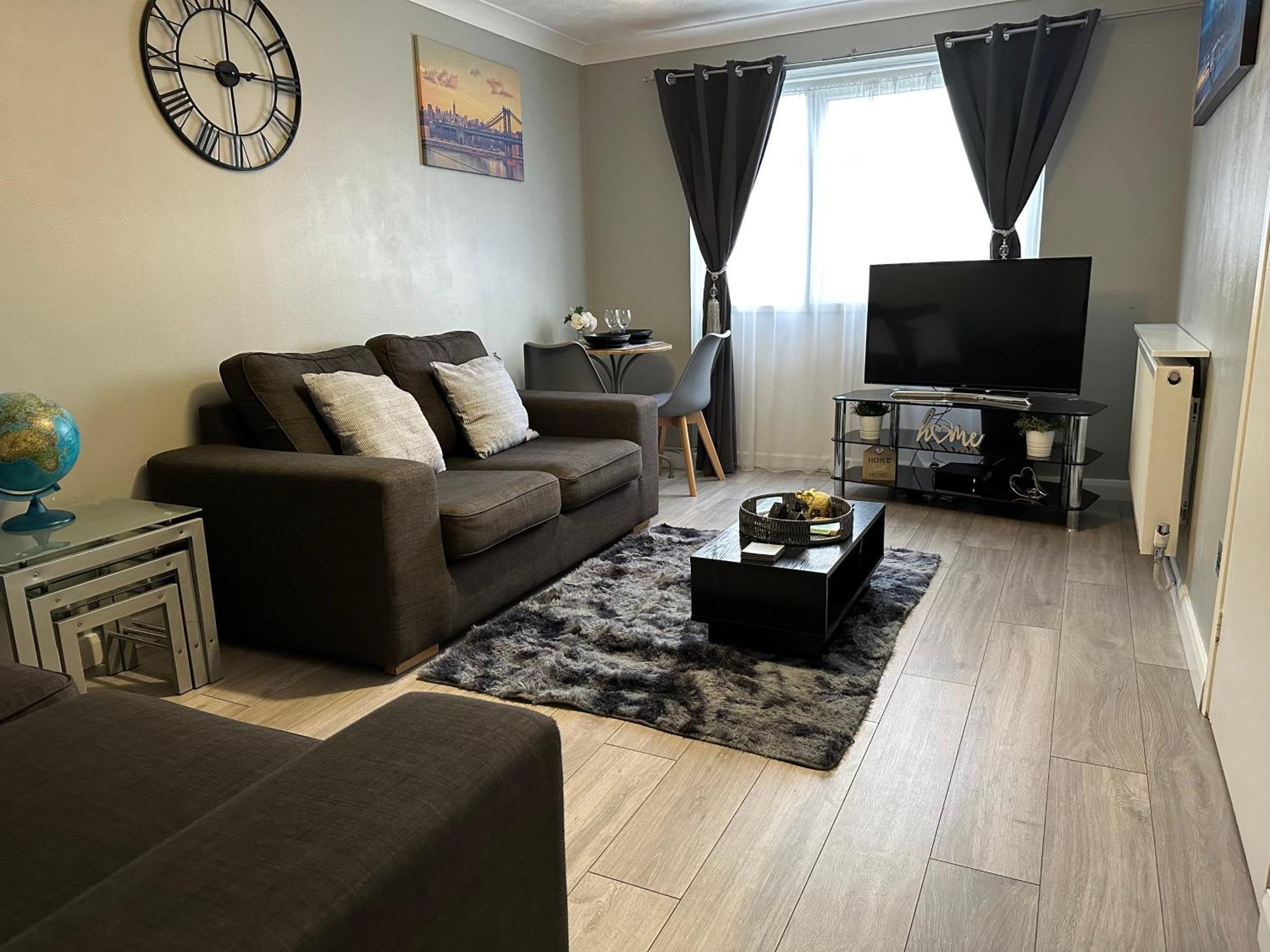 Modern Cosy Warm Home With Free Parking Chelmsford Kültér fotó